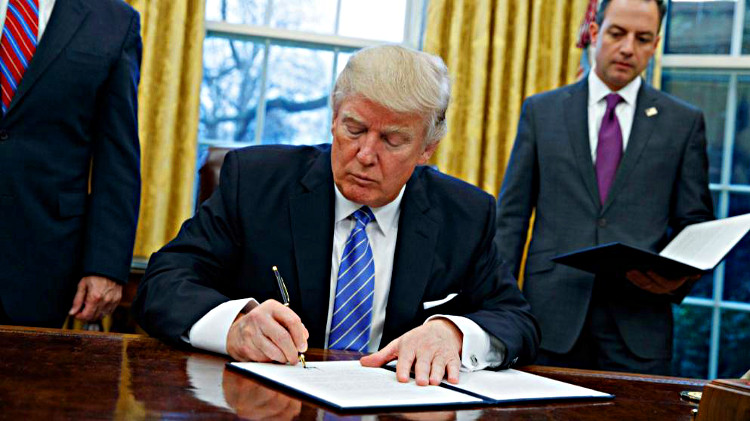 USA: Trump will Neuverhandlung von Iran-Deal und verhängt Sanktionen 