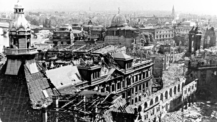 Dresden: 13. Februar 1945 - Ein unges