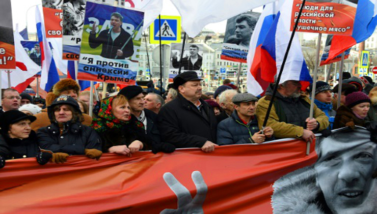 RUSSLAND: "Gedenkmarsch" in Moskau vom Ausland finanziert?