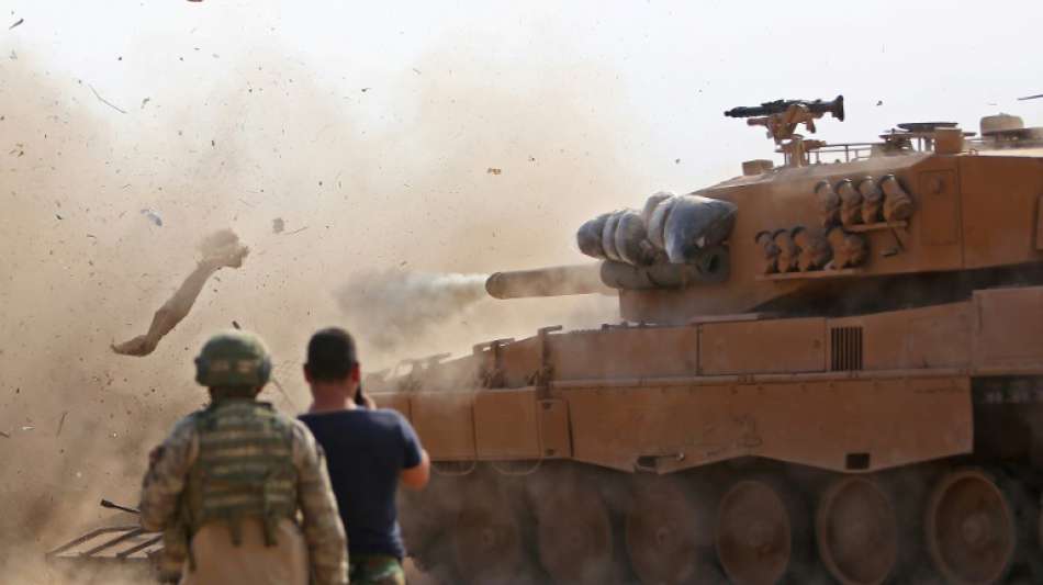 Aktivisten: Erstmals Gefechte zwischen türkischer Armee und syrischen Truppen