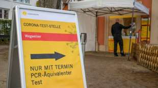 Bundesweite Sieben-Tage-Inzidenz sinkt auf 331,8