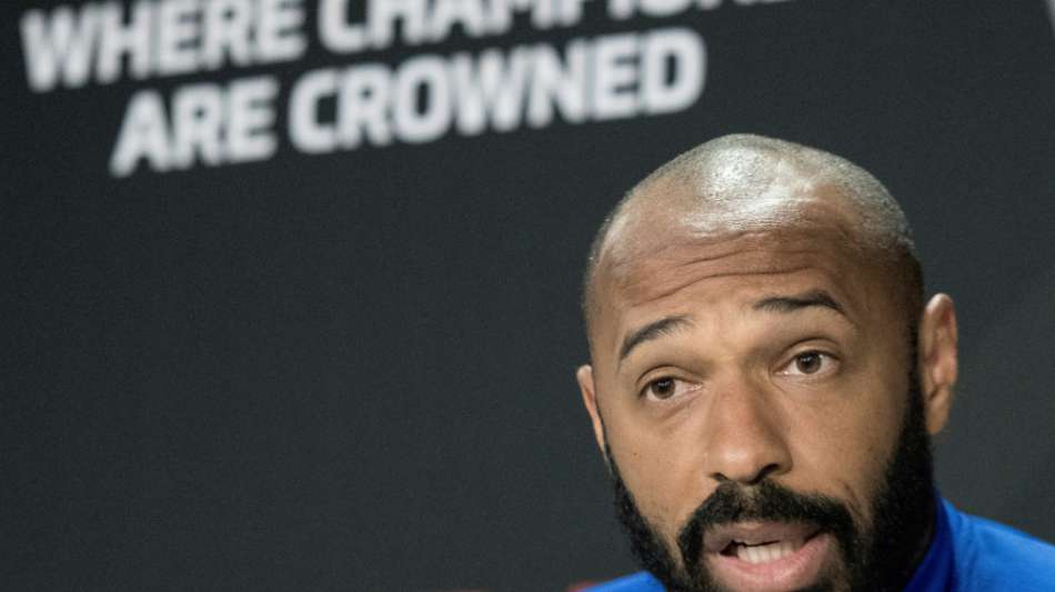 Wegen Rassismus und Mobbing: Henry zieht sich aus sozialen Medien zur&uuml;ck