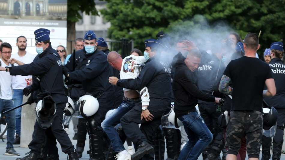 Frankfurt: Ausschreitungen vor Europa-League-Spiel in Antwerpen