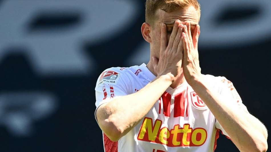 2. Liga: Regensburg l&auml;sst abrei&szlig;en, Hannover torlos