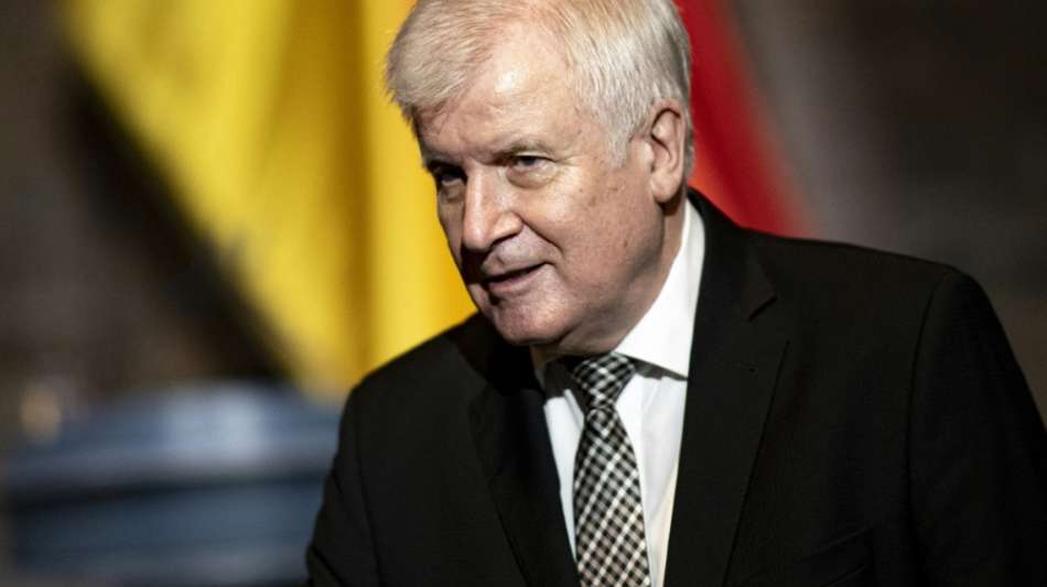 Innenminister Seehofer hält EM-Zuschauerpläne für "unverantwortlich"