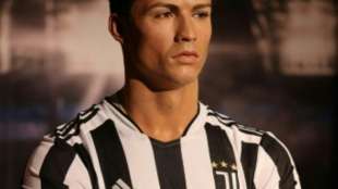Ronaldos Wachsfigur in Dubai tr&auml;gt "falsches" Trikot