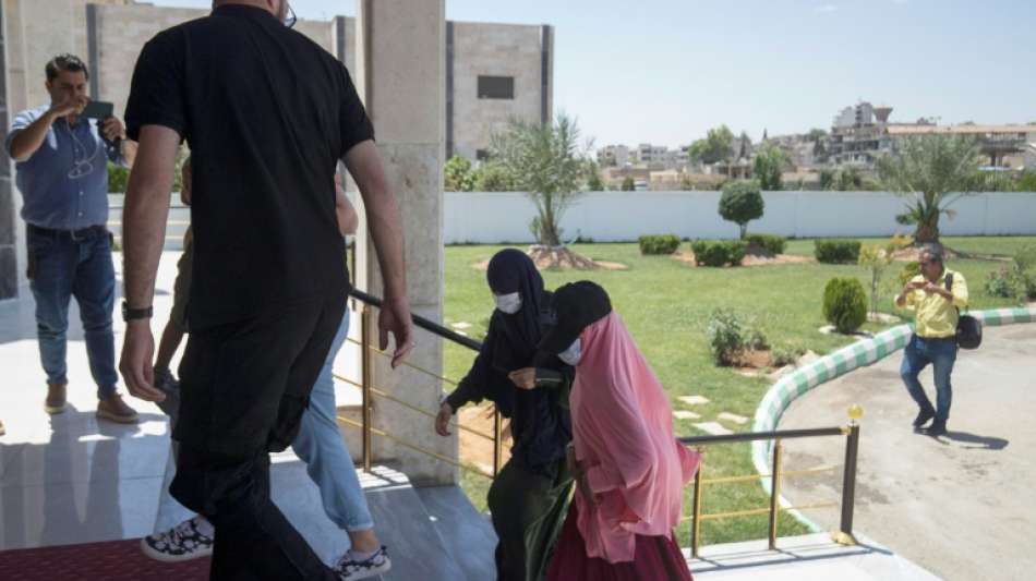 Syrische Kurden &uuml;bergeben vier Angeh&ouml;rige von IS-K&auml;mpfern an die Niederlande