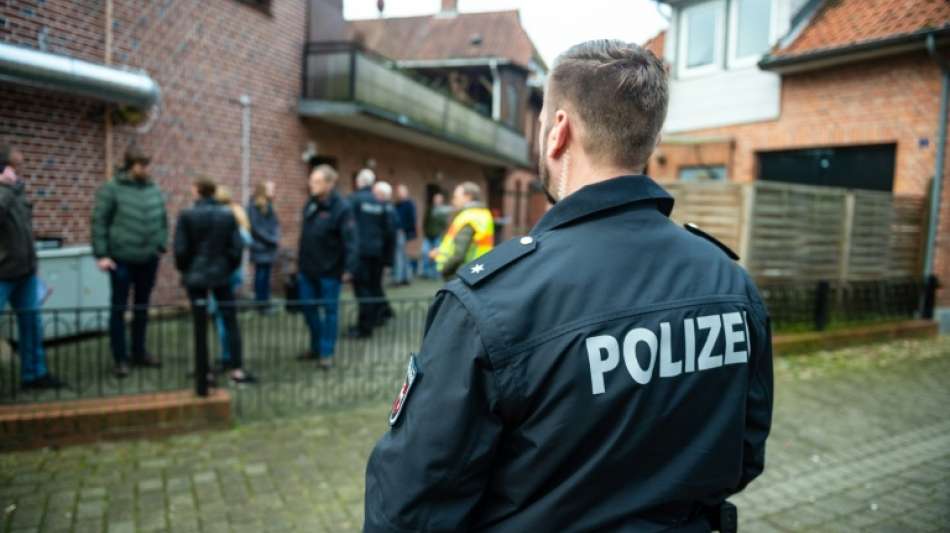 Razzien gegen rechtsextreme Hooligans in vier Bundesländern