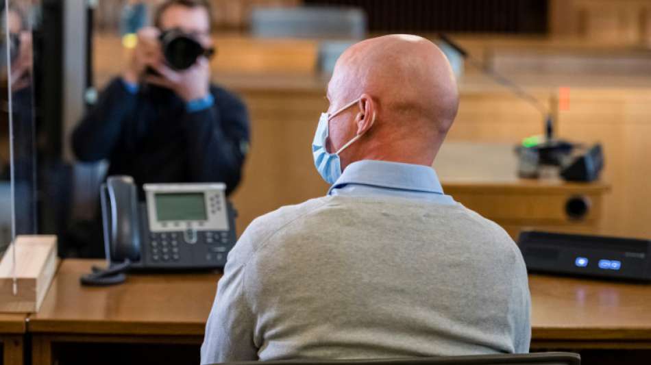 Angeklagter KSK-Soldat gibt Lagerung von Munition und Waffen zu