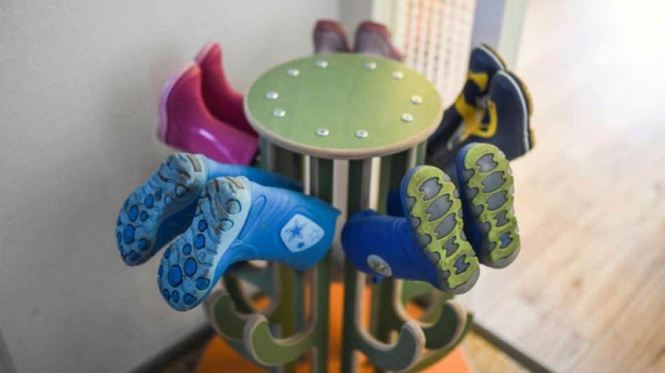 Bundesrat billigt weitere Corona-Hilfen f&uuml;r Firmen und Familien