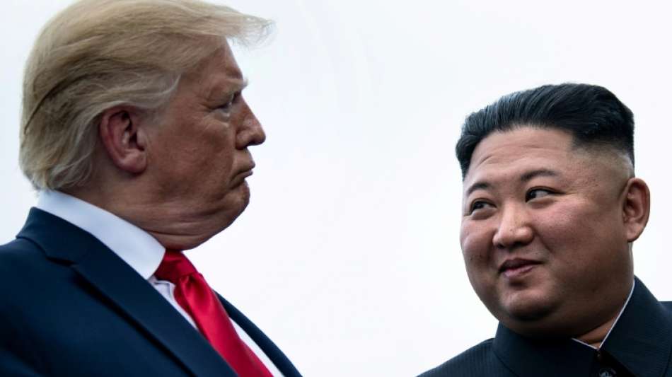 Bericht: Trump nahm Briefe von Kim Jong Un mit nach Mar-a-Lago