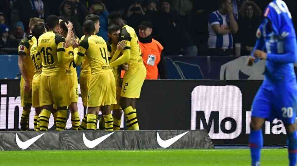 Bundesliga: BVB wieder vorn - Schalke verliert bei Stevens-Einstand