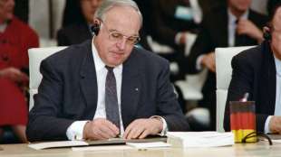 Helmut-Kohl-Stiftung nimmt Arbeit auf