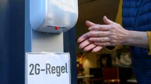 Bundesweite Sieben-Tage-Inzidenz sinkt auf 390,9
