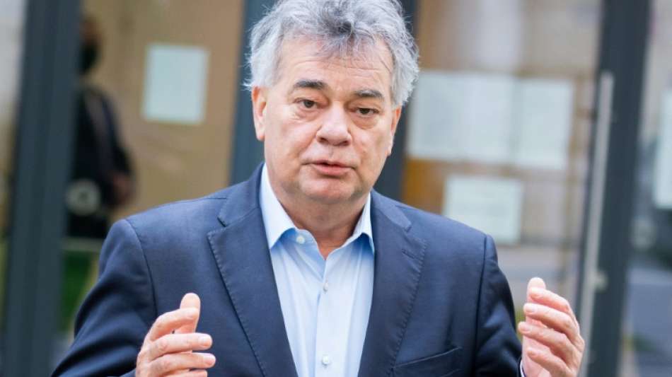 &Ouml;sterreichs Vizekanzler ber&auml;t mit Parlamentsparteien &uuml;ber Regierungskrise