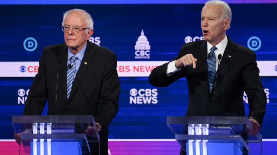 US-Präsidentschaftsbewerber Sanders bei Demokraten-Debatte unter Beschuss