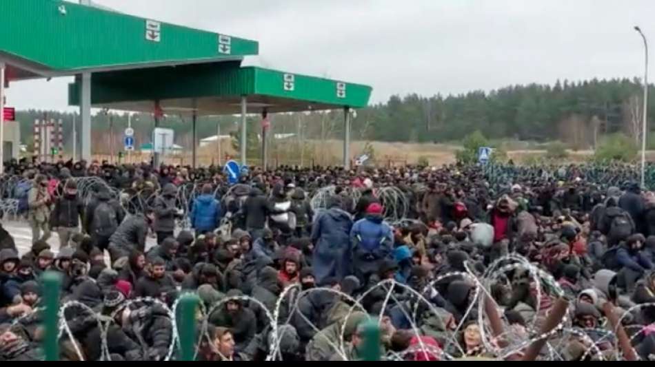 Polen meldet Andrang von hunderten Fl&uuml;chtlingen an Grenzposten zu Belarus