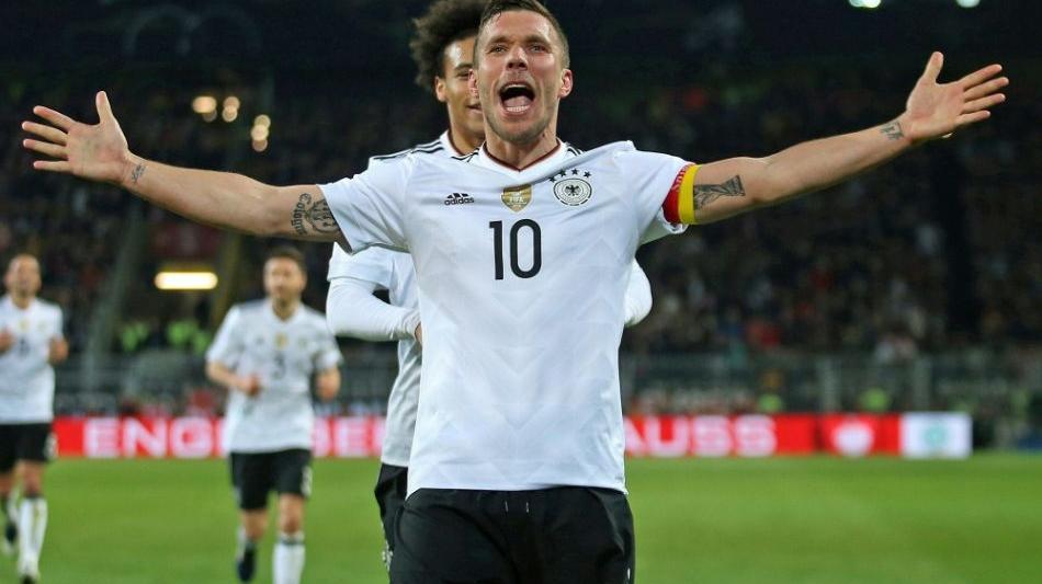 FUSSBALL: Podolski-Abschied mit DFB-Siegtor gegen England