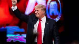 Trump geht gerichtlich gegen Twitter-Sperre vor