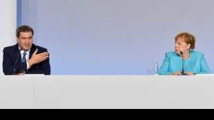 S&ouml;der vermisst Merkels per SMS geschickte Lebensweisheiten