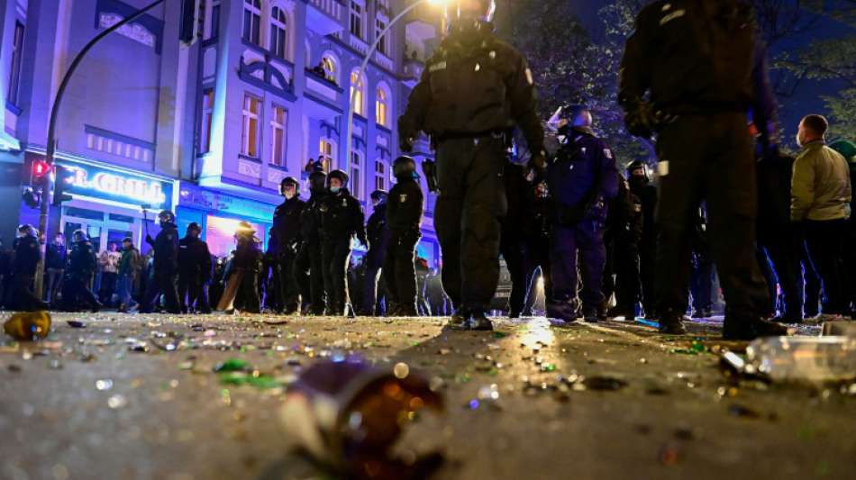 Schlagabtausch nach Ausschreitungen am 1. Mai in Berliner Innenausschuss