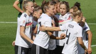Auftakt am Tivoli: DFB-Frauen gegen die Red Flames gefordert