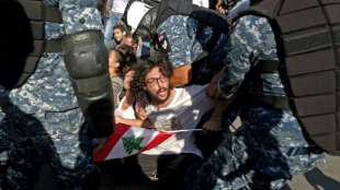 Demonstranten im Libanon wollen sich nicht mit Rücktritt Hariris zufrieden geben