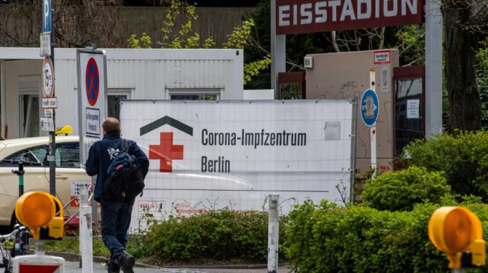 Bundesweite Sieben-Tage-Inzidenz sinkt auf 132,8