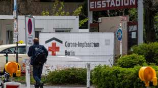 Bundesweite Sieben-Tage-Inzidenz sinkt auf 132,8