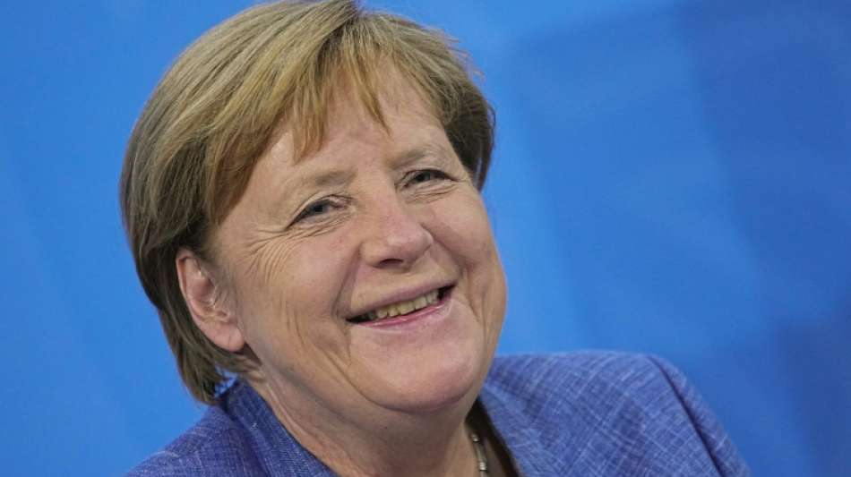 Merkel sieht Corona-Impfwettlauf mit Delta-Variante