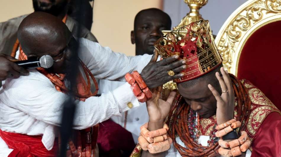 37-J&auml;hriger wird neuer K&ouml;nig von Warri in Nigeria