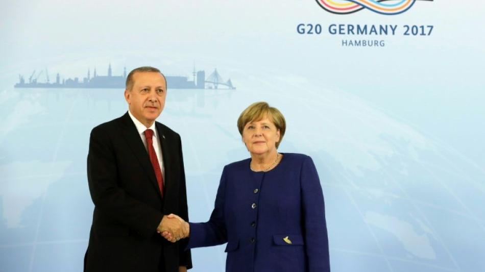 Merkel redet mit Erdogan 