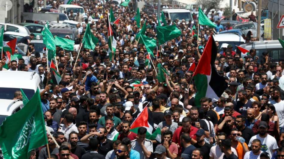 Tausende Pal&auml;stinenser nehmen in Hebron Abschied von Menschenrechtsaktivist Banat