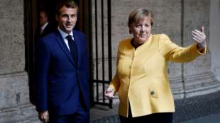 Merkel und Sauer zum Abschiedsbesuch bei Macrons