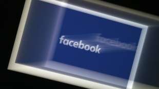 Facebook steigert Umsatz in Corona-Krise deutlich