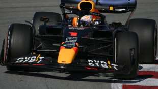 Weltmeister Verstappen l&auml;sst es bei Testfahrten zun&auml;chst ruhig angehen