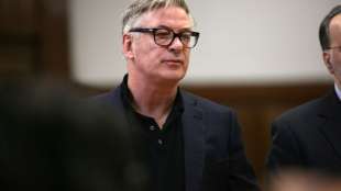 Regieassisent &auml;u&szlig;ert sich erstmals zu Ungl&uuml;ck bei Baldwin-Film