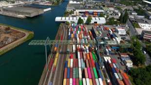 Industrieproduktion zieht im Oktober wieder an