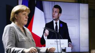 Merkel und Macron beraten &uuml;ber Sicherheit und Verteidigung