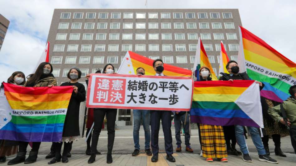 Gericht: Ablehnung gleichgeschlechtlicher Ehe in Japan ist verfassungswidrig