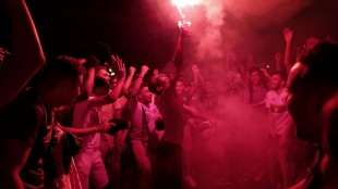 Nur vereinzelt Zusammenstöße bei Freudenfeiern von Algerien-Fans in Frankreich