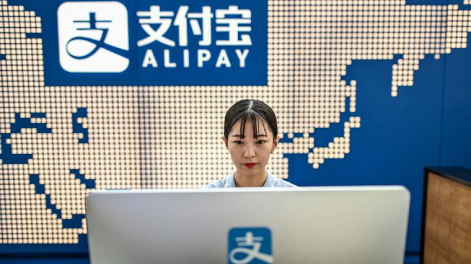 Kurs von Onlineriese Alibaba bricht nach geplatztem Börsengang des Finanzarms ein