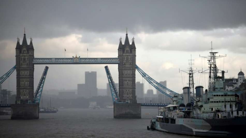 Tower Bridge in London l&auml;sst sich stundenlang nicht schlie&szlig;en