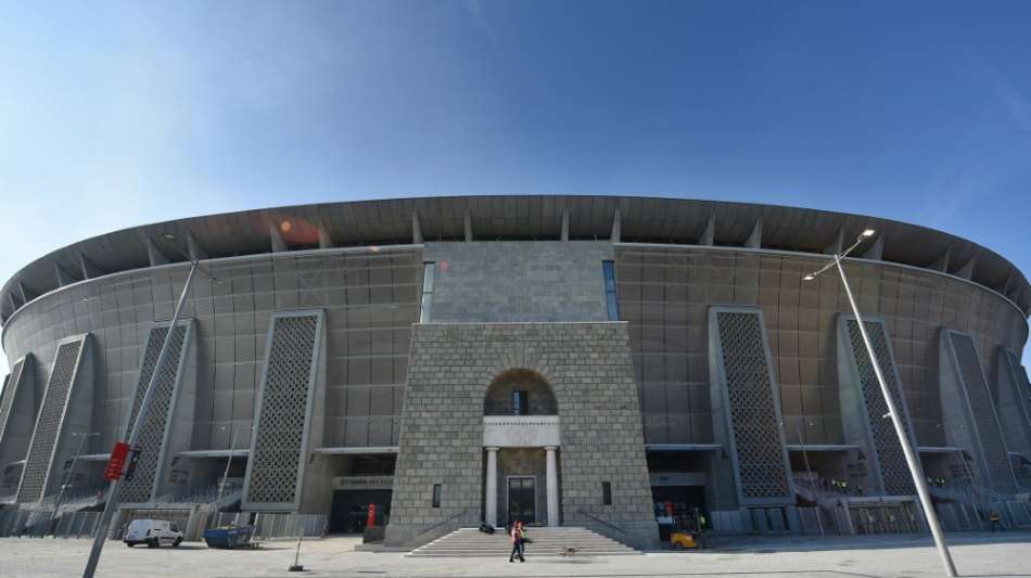 Reaktion auf Regenbogen-Beleuchtung: Ungarns Vereine wollen Stadien in Nationalfarben erleuchten