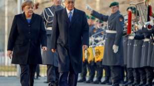 Merkel lobt angekündigte Reform der Versammlungsfreiheit in Kasachstan