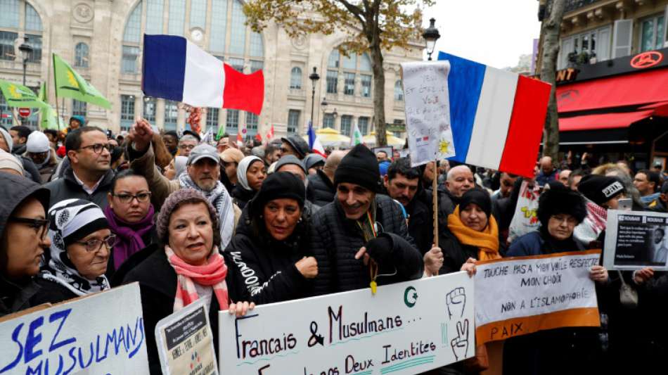 Tausende Teilnehmer bei umstrittener Demo gegen Islamfeindlichkeit in Paris