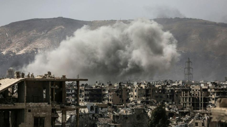 SYRIEN: Heftige Gefechte am Stadtrand von Damaskus
