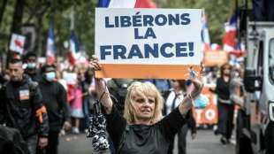 Rekordteilnahme bei Protesten gegen versch&auml;rfte Corona-Regeln in Frankreich