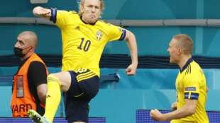 Forsberg zerstört Lewandowskis Hoffnungen: Schweden wirft Polen raus