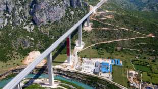 Montenegro beginnt mit Abzahlung von Kredit f&uuml;r von China gebaute Autobahn